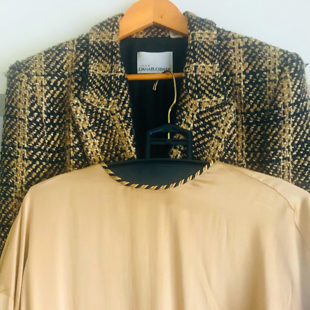 Woman’s Blazer & Matching Top by Dana Buchman